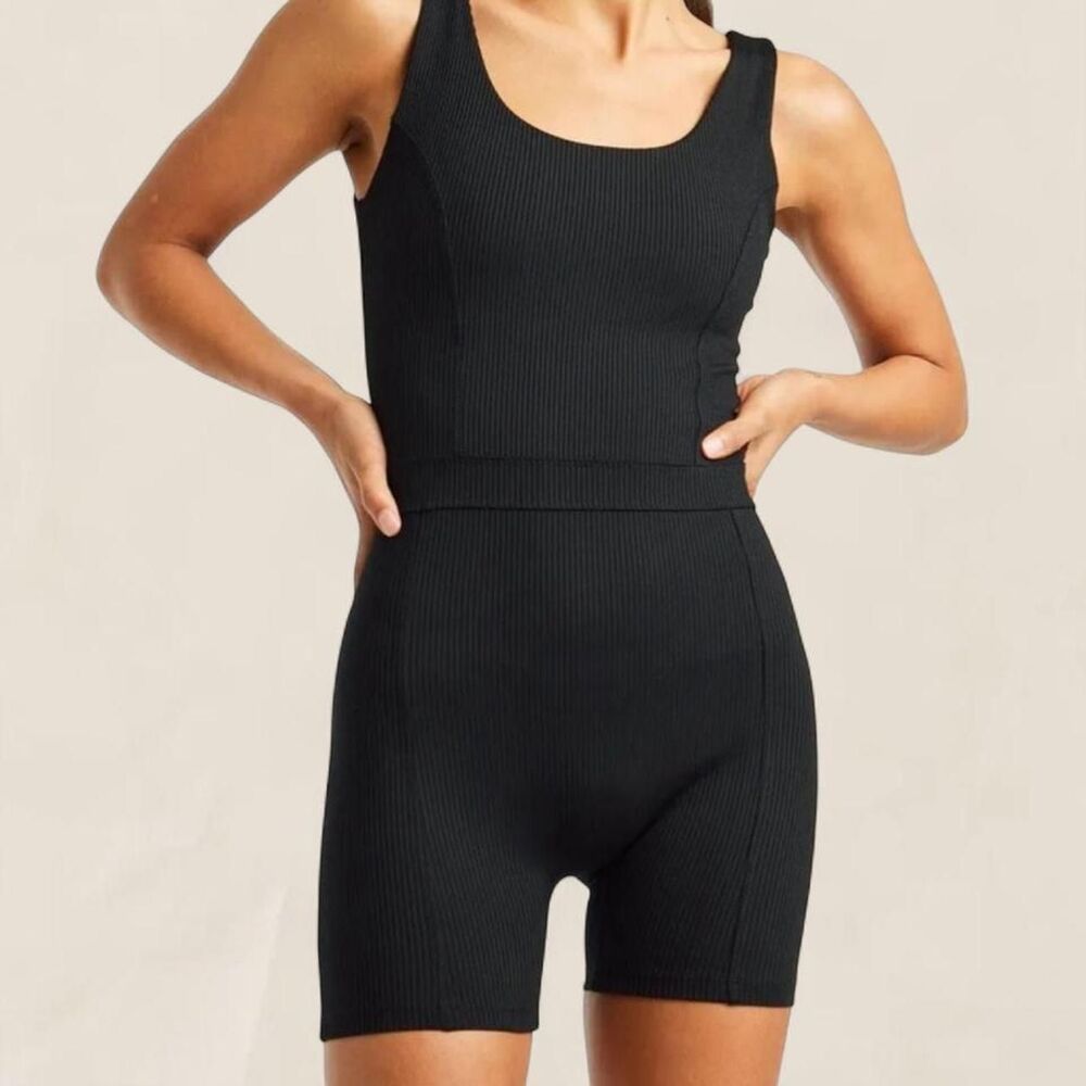 years of ours Johanna black ribbed knit short romper onesie | small